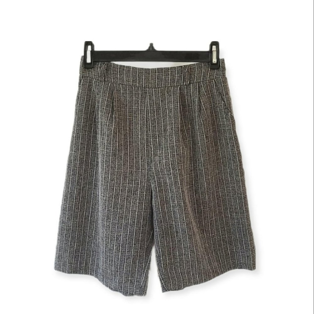 Gray & White Lightweight Striped Culottes